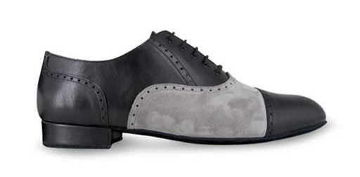 Chaussures de danse homme GINO en cuir noir et peau grise talon 2cm et semelle peau vue profil