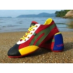 Baskets de danse  TAYGRA slim Afrique du Sud rouge noir jaune bleu sur une plage