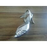 Chaussures de danse femme DANIELLA satin et cuir argent talon ouvert 7cm Vue trois quarts