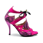 Chaussures de danse femme DEISY PINK à bouts ouverts en peau fuschia et serpent fuschia et noir talon aiguille fuschia 9cm vue profil