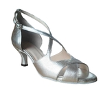 Chaussures de danse femme BUTTY à bouts ouverts en cuir argent avec bride croisée sur dessus du pied talon bobine 5cm, vue 3 quarts