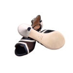 Chaussures de danse femme ouvertes LUCIA en beige et noir talon 7 cm vue semelle