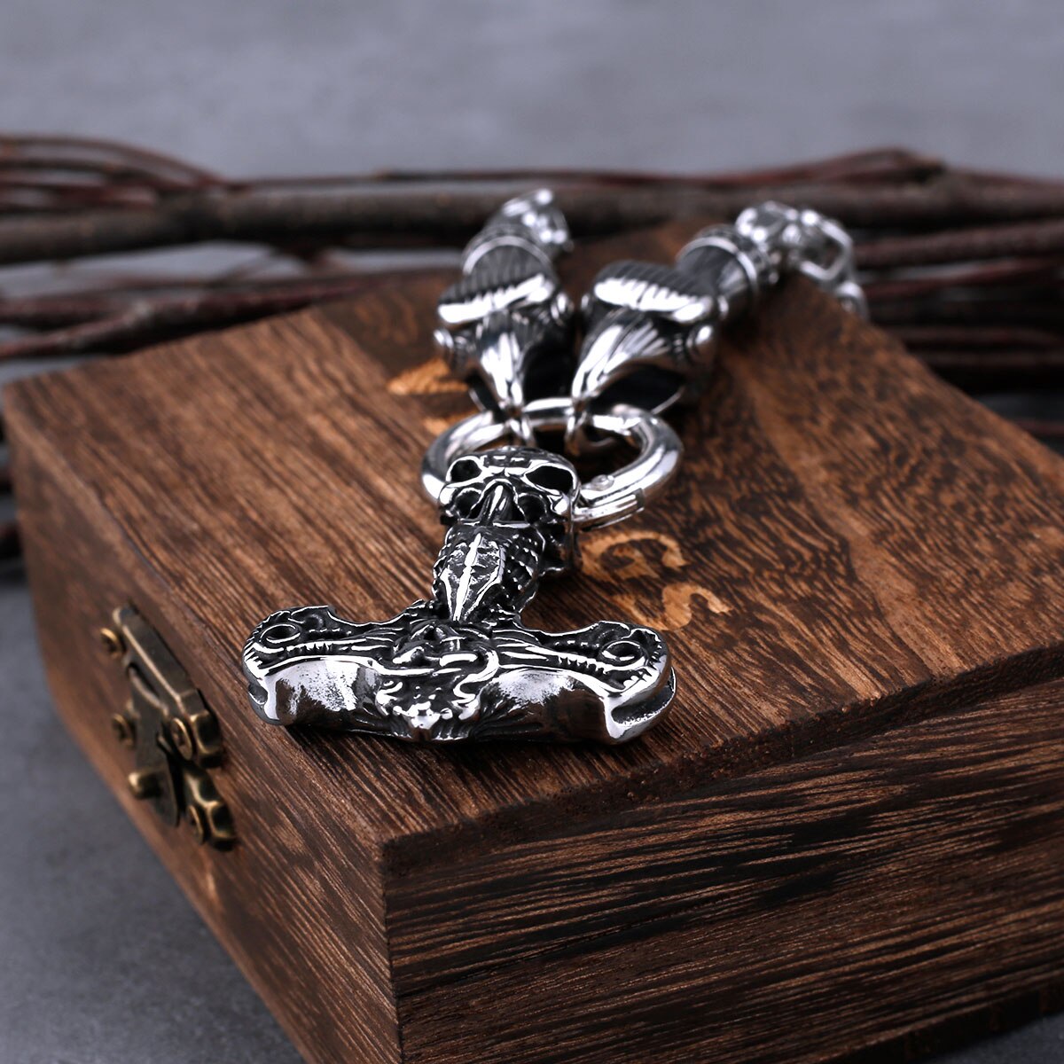 Mjolnir-pendentif-en-acier-inoxydable-pour-hommes-collier-de-costume-de-corbeau-style-Punk-et-celtique