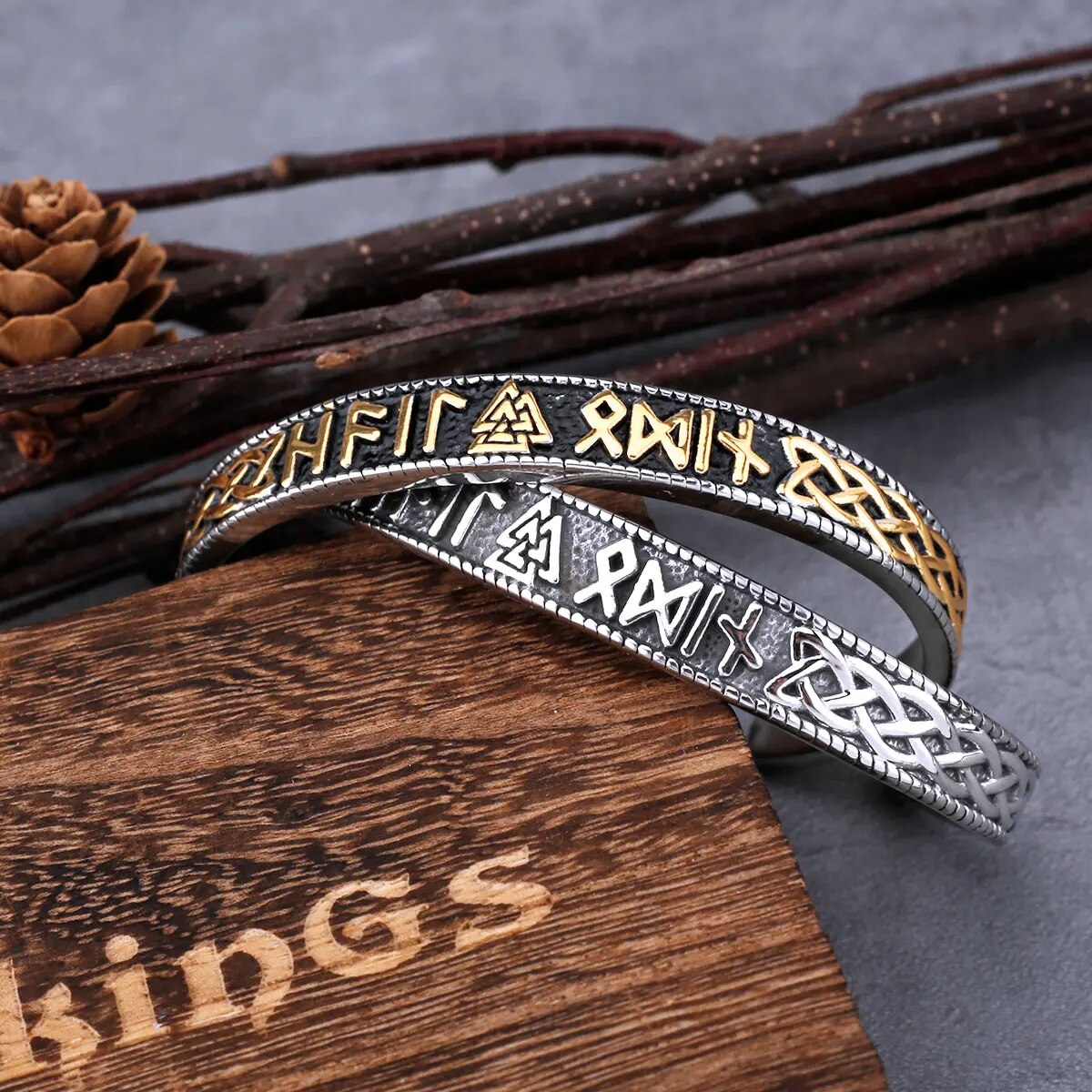 Bracelet-Viking-Valknut-Rune-en-Acier-Inoxydable-pour-Homme-et-Femme-Punk-Hip-Hop-Manchette-Breloque