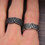 Bague-triangulaire-Viking-Vintage-noire-en-acier-inoxydable-pour-hommes-et-femmes-Odin-Valknut-amulette-bijoux