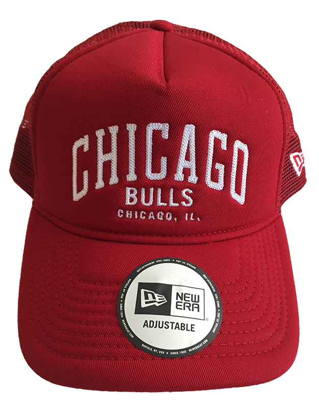 New Era red trucker, Chicago Bulls