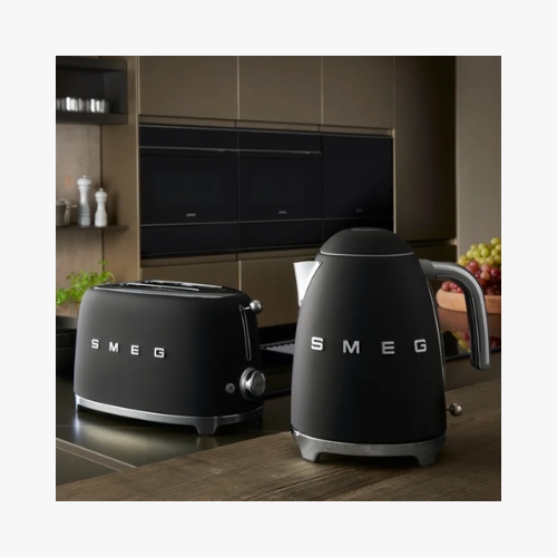 Bouilloire SMEG KLF03BLMEU