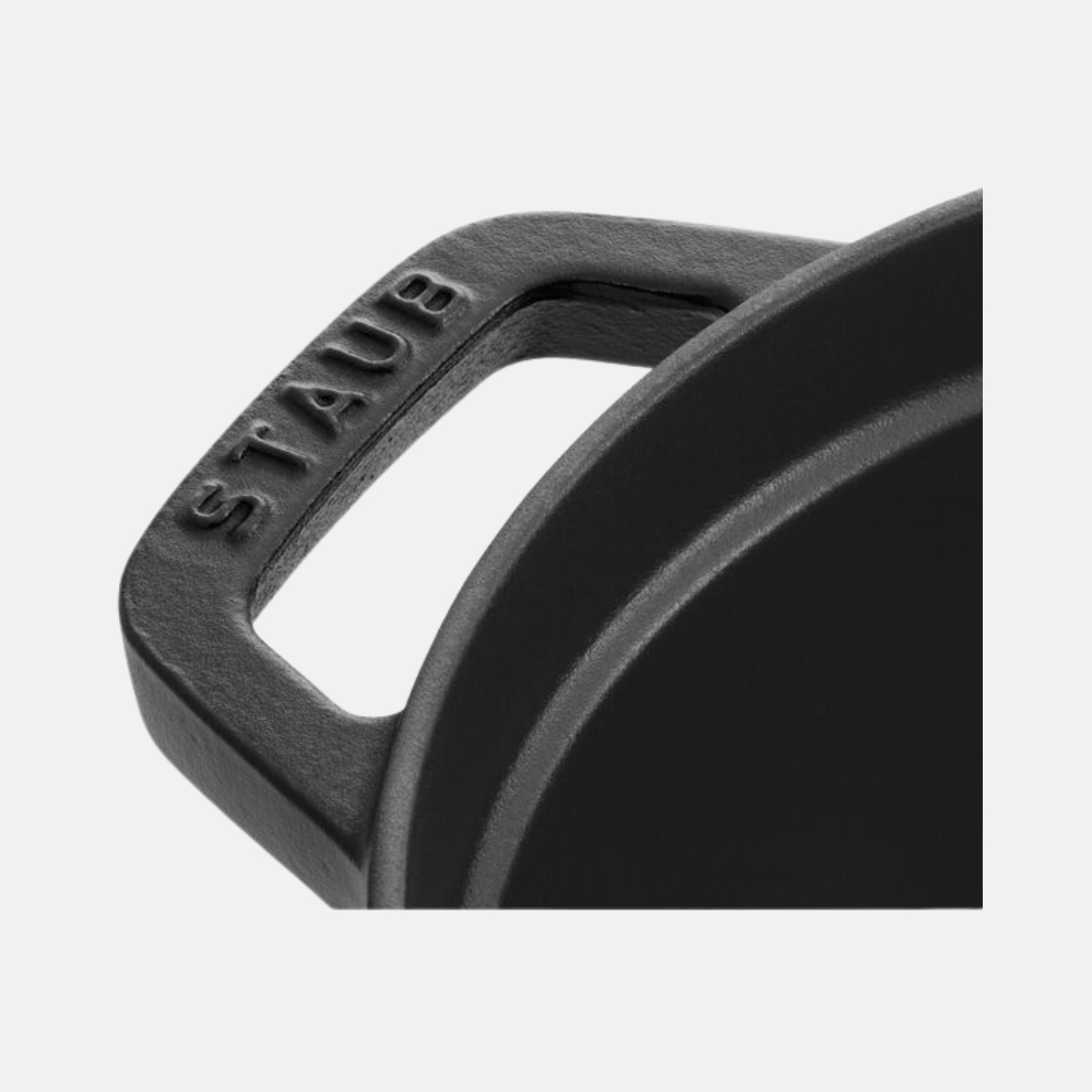 Cocotte en fonte ovale noir mat STAUB