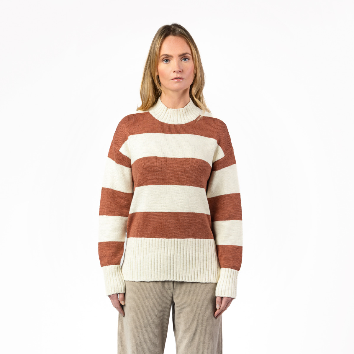 tricot-naturel-chaud-pour-femme_63930_8