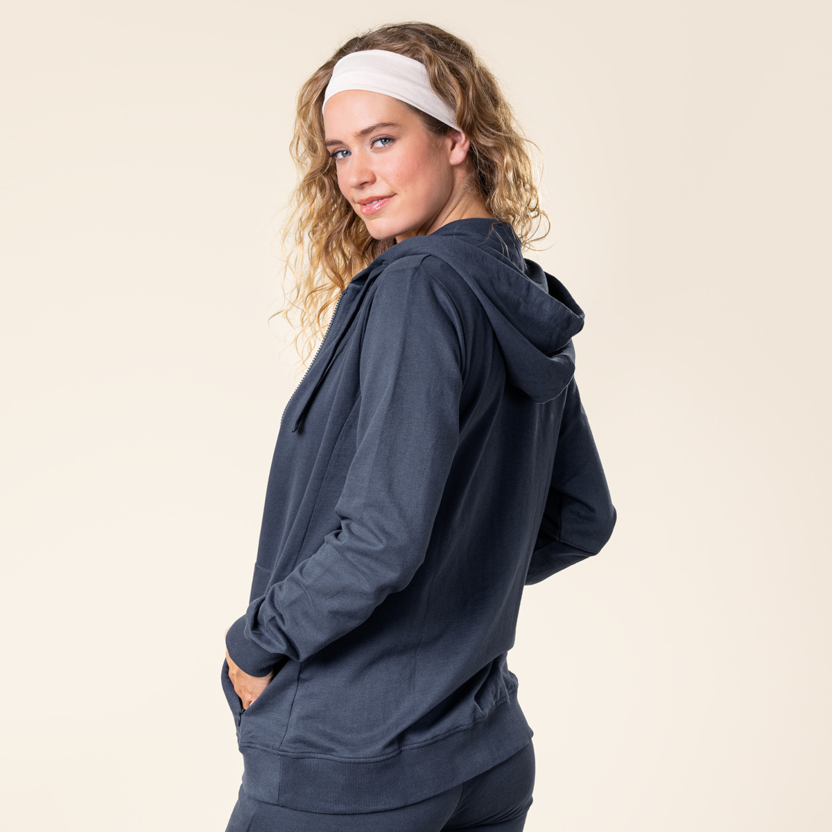 sweat-capuche-éco-responsable-éthique_63241_30_15