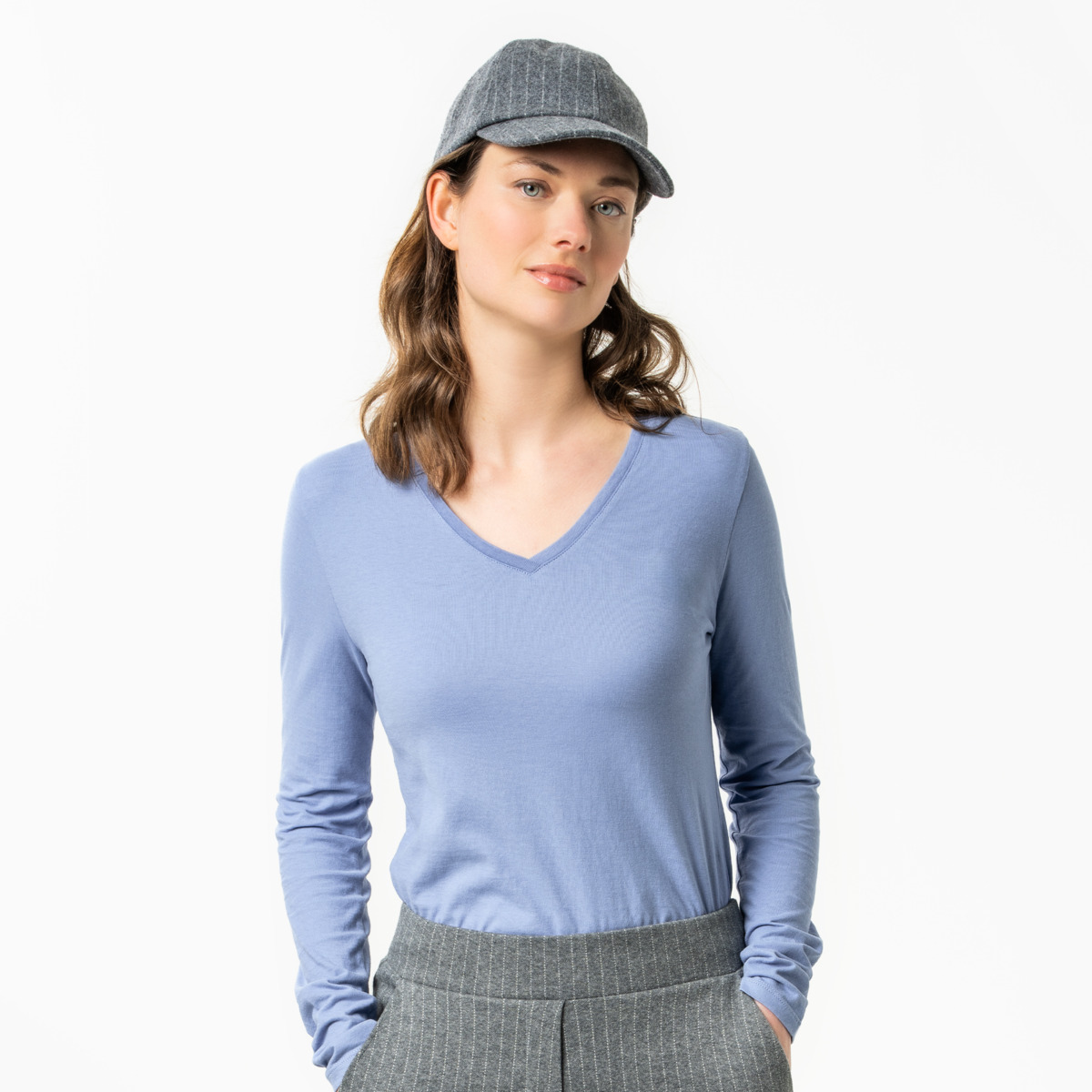 t-shirt-écologique-col-V-femme_63935_1134_2
