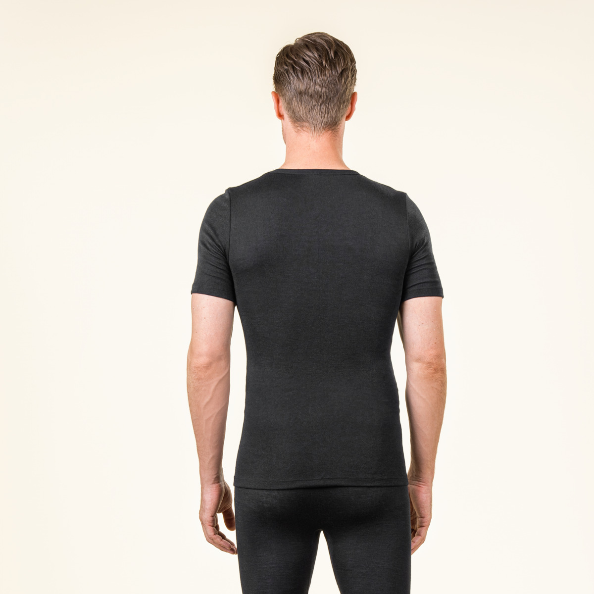 t-shirt-manches-courtes-noir-soie-laine_4762_52_4