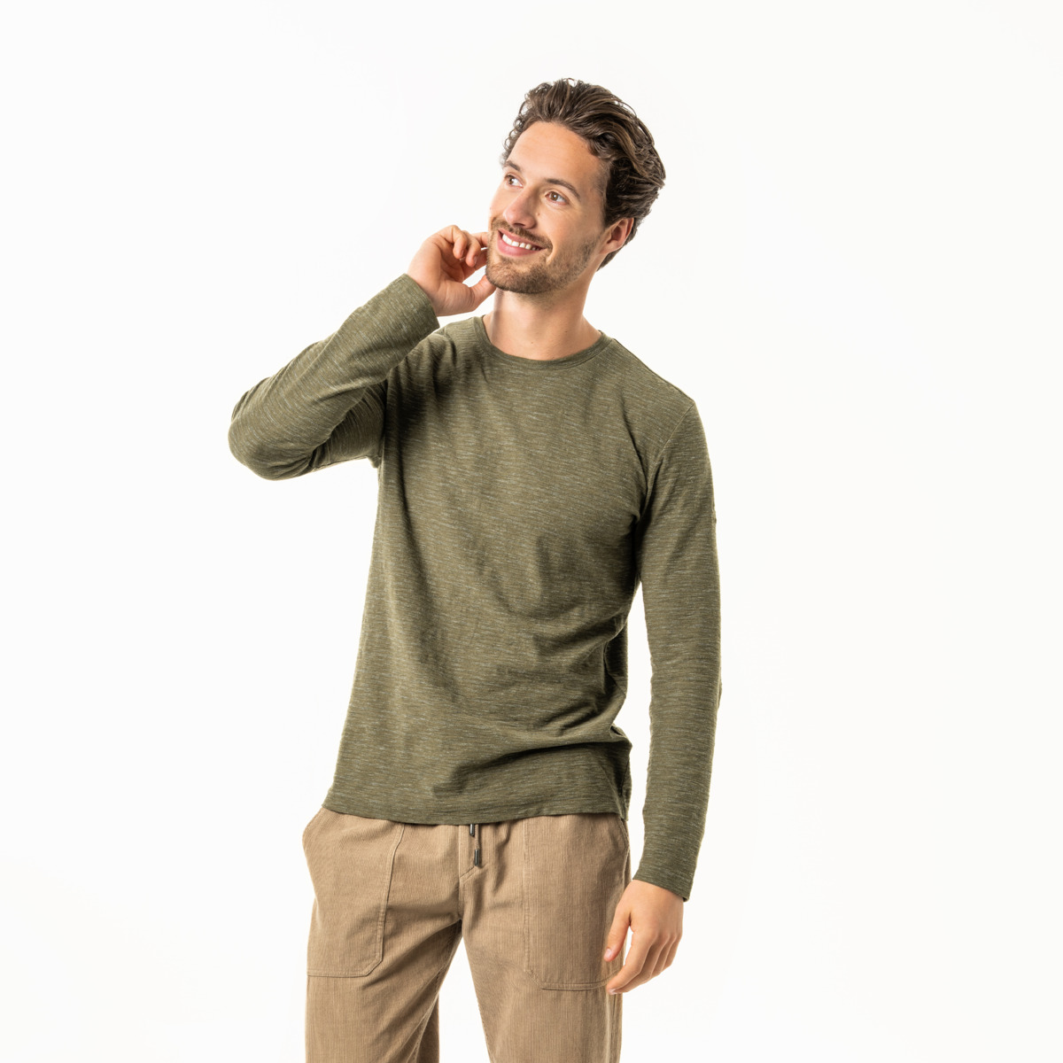 t-shirt-vert-manches-longues-homme_63260_1060_4