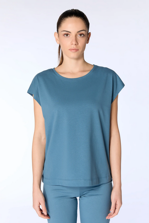 look-casual-t-shirt-oversize-femme_4416_bleu-gris-alpin