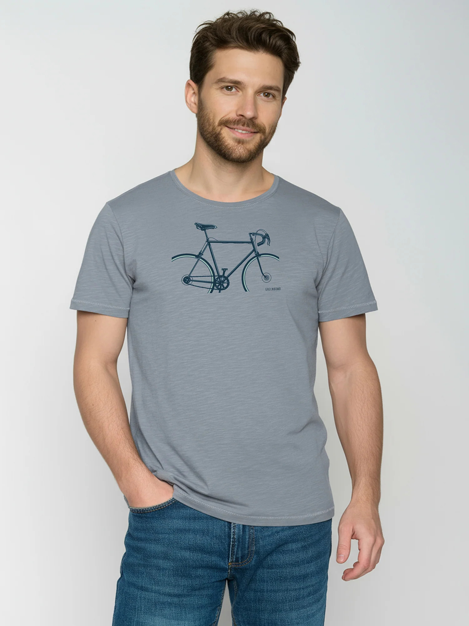 T-shirt homme vélos GREENBOMB en coton bio porté, coloris gris brume
