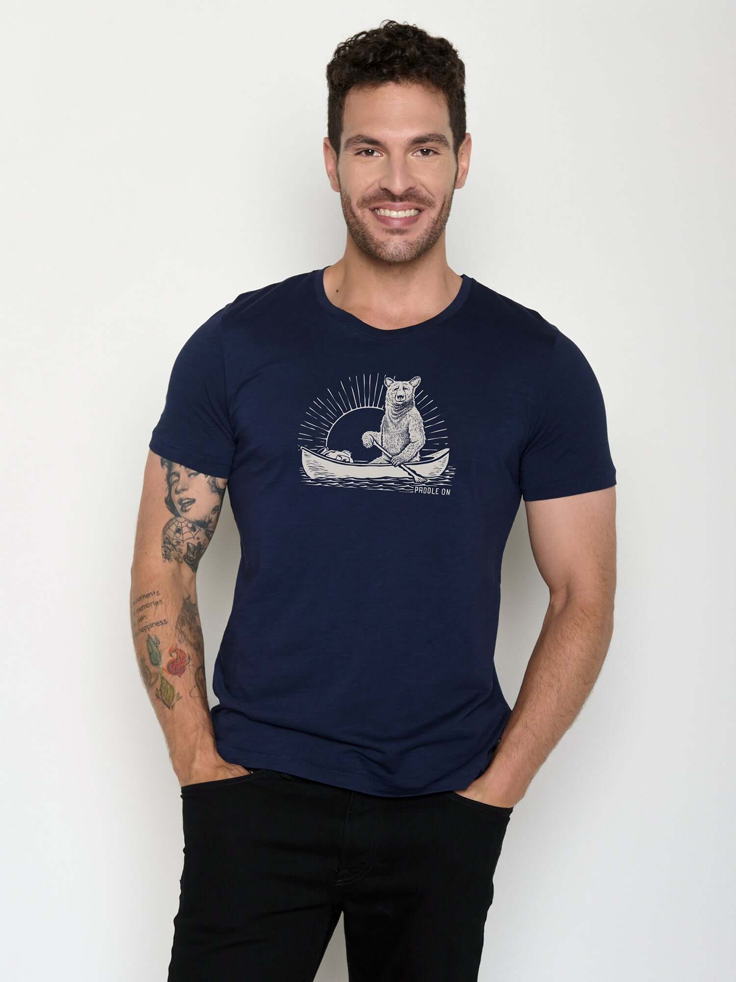 T-shirt homme ours en canoë GREENBOMB en coton bio, bleu marine