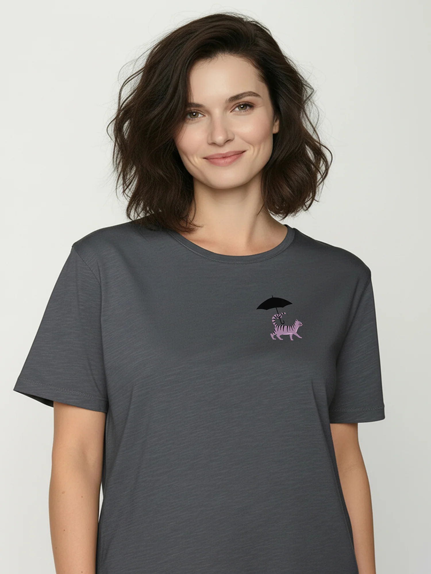 T-shirt femme motifs chats défilé GREENBOMB coton biologique, gris gravier, détail du motif