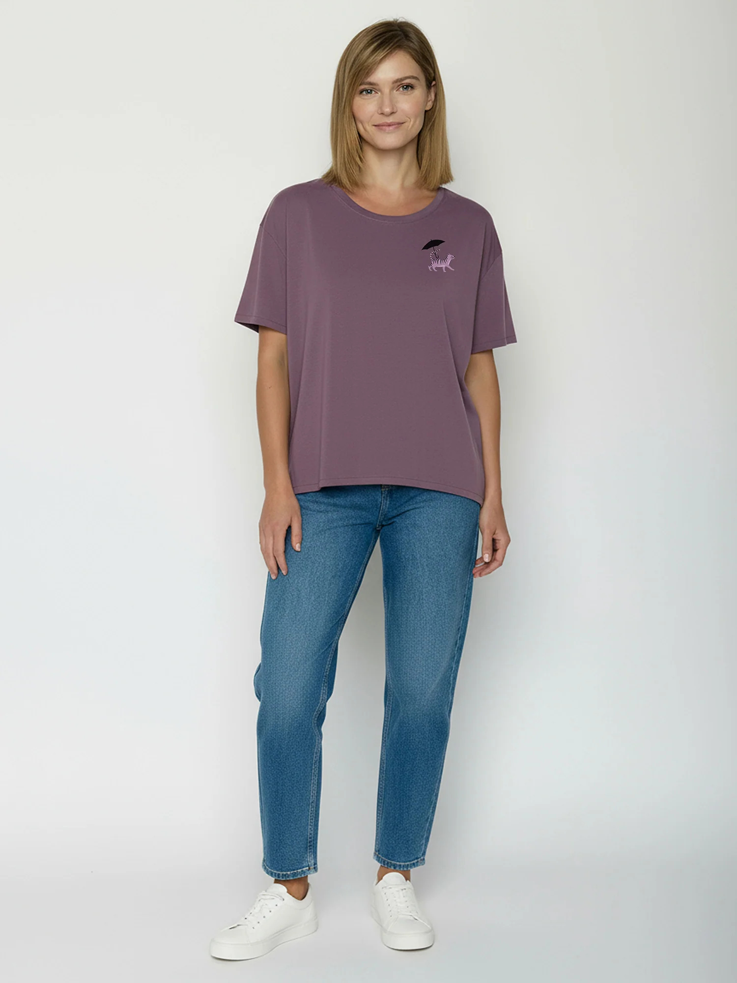T-shirt femme Cat Walk coupe fluide coton bio, baie sombre, porté de dos