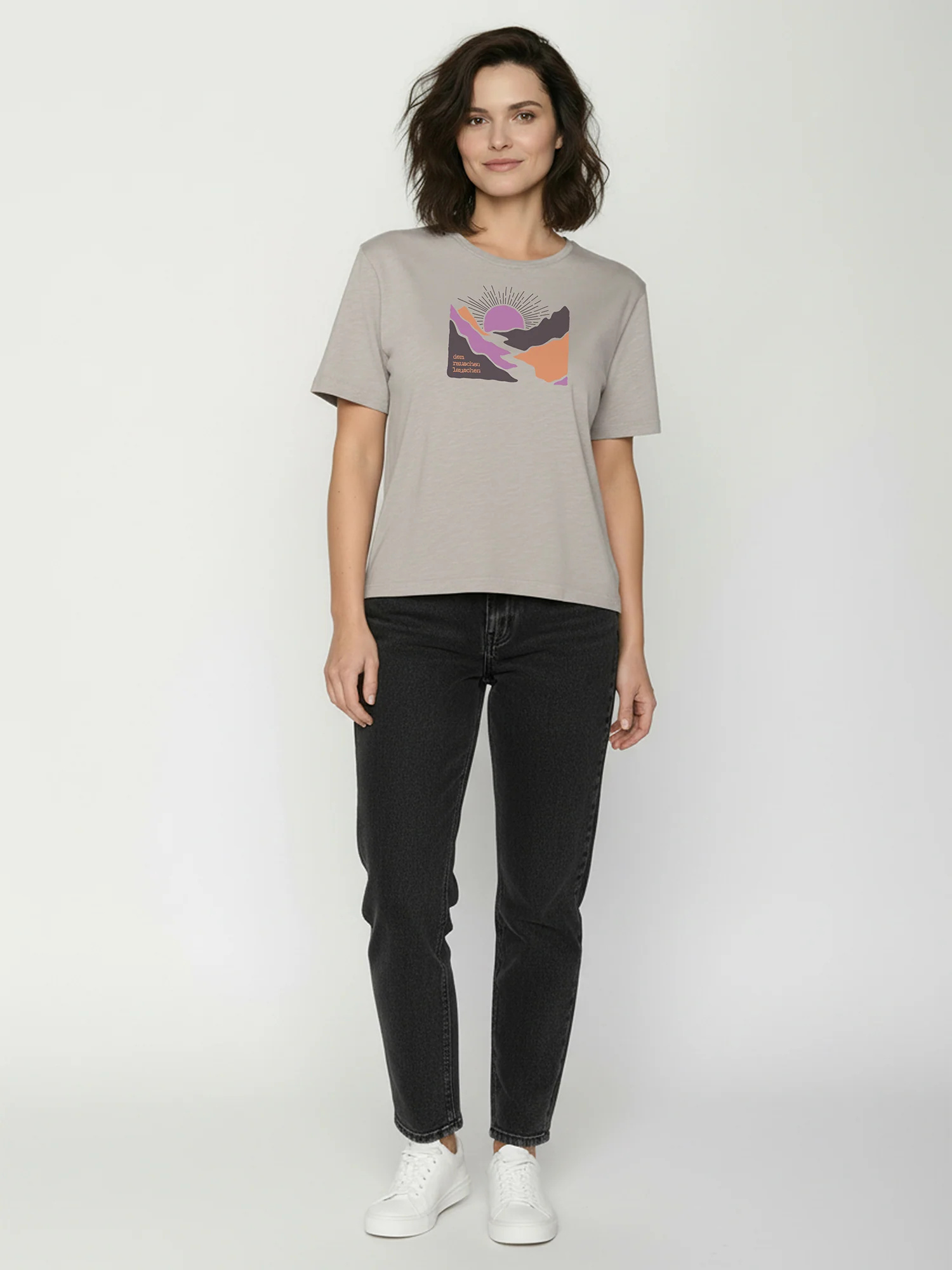 T-shirt femme River Sundown coupe ample coton bio, beige grès, porté de dos