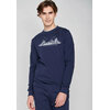 sweat homme GREENBOMB en coton bio porté, trois sommets, sapins et logo GREENBOMB, bleu marine
