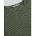 T-shirt homme rayé en coton bio GOTS, rayures herbe, dans son emballage Green Bomb