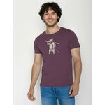T-shirt homme ours skieur GREENBOMB en coton bio porté, coloris violet baie