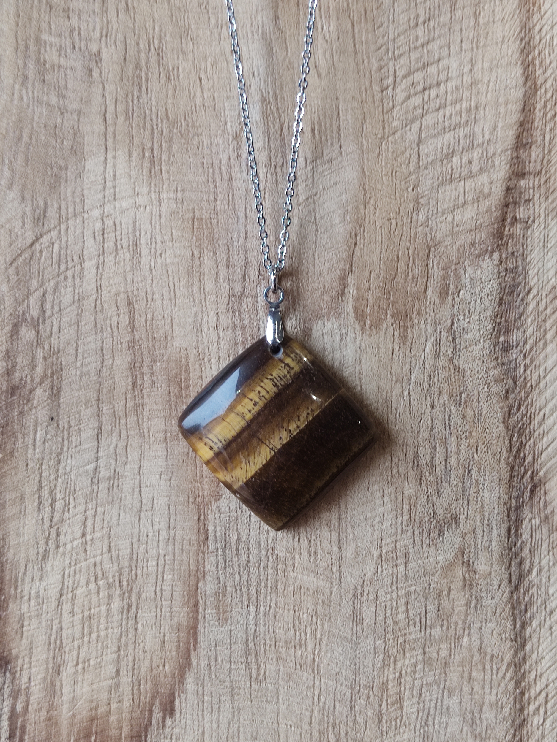 Collier oeil de tigre carré 2
