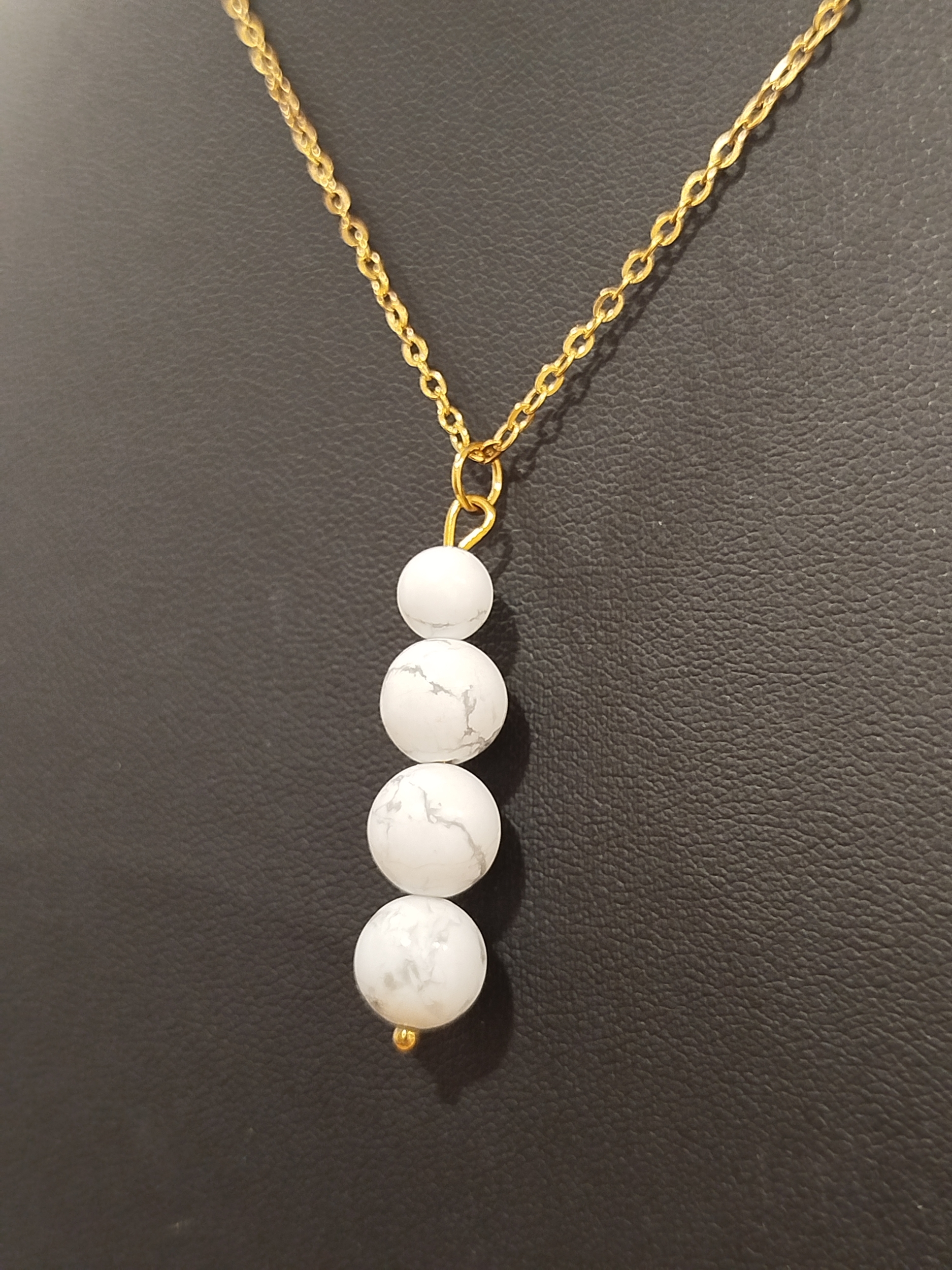Collier perles howlite