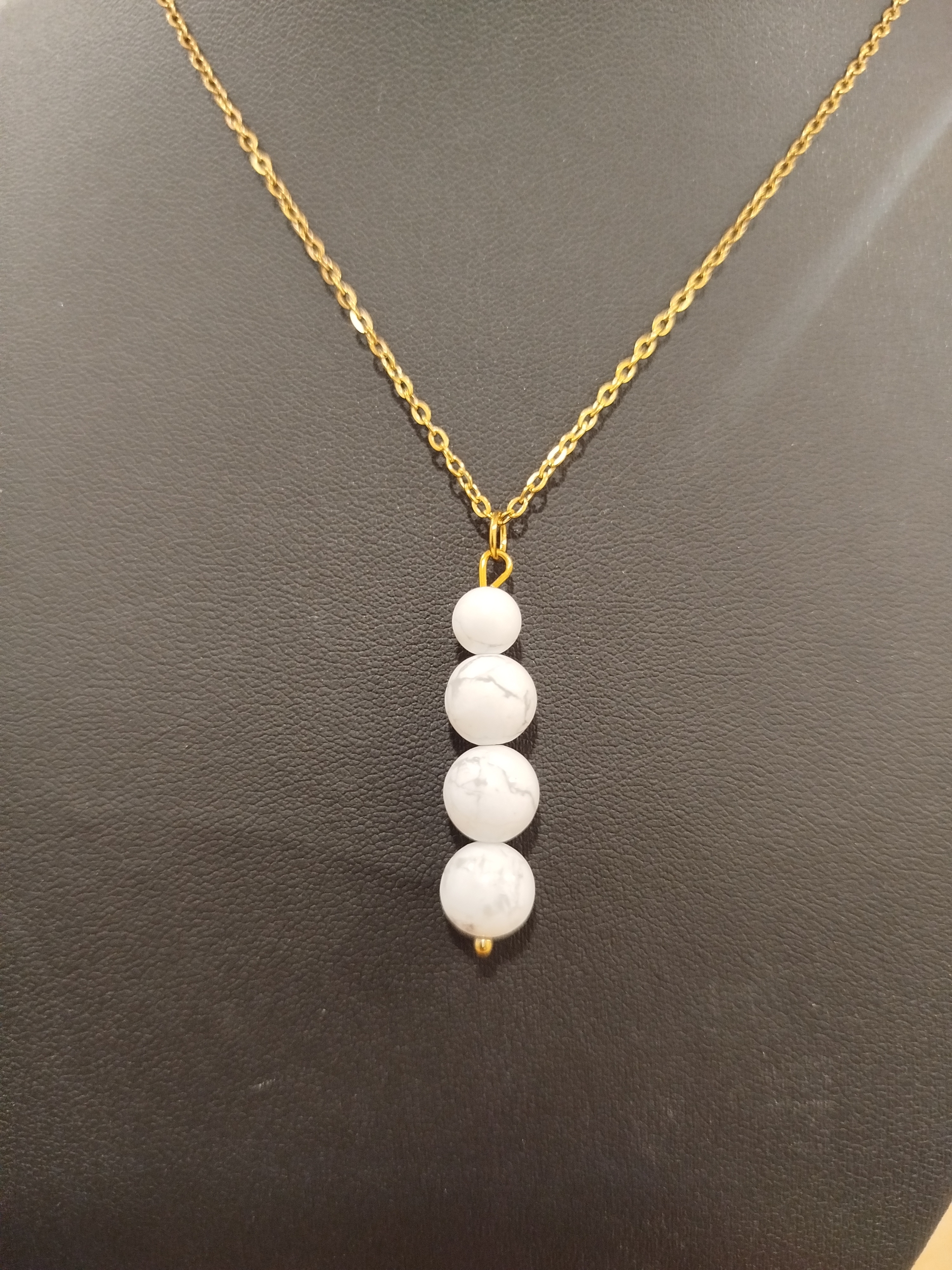 Collier perles howlite 3