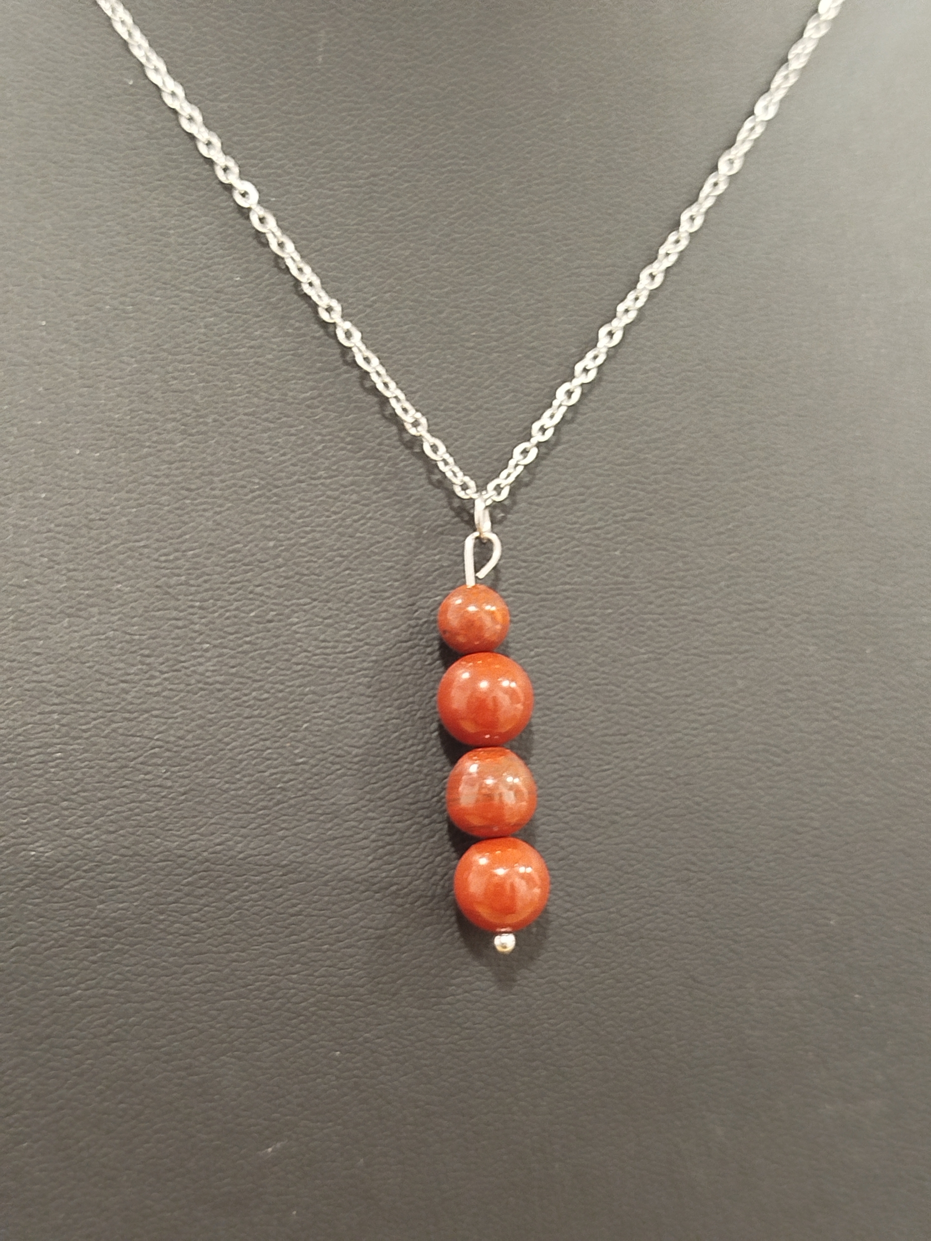 Collier perles jaspe rouge 3