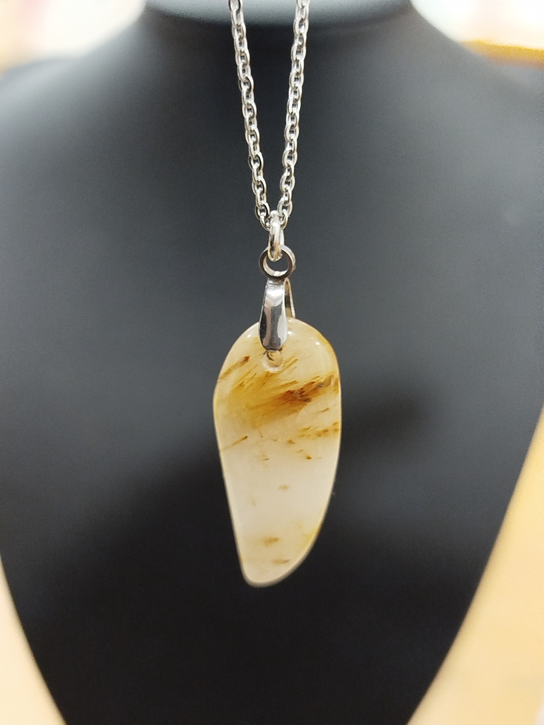 Collier pendentif quartz rutile