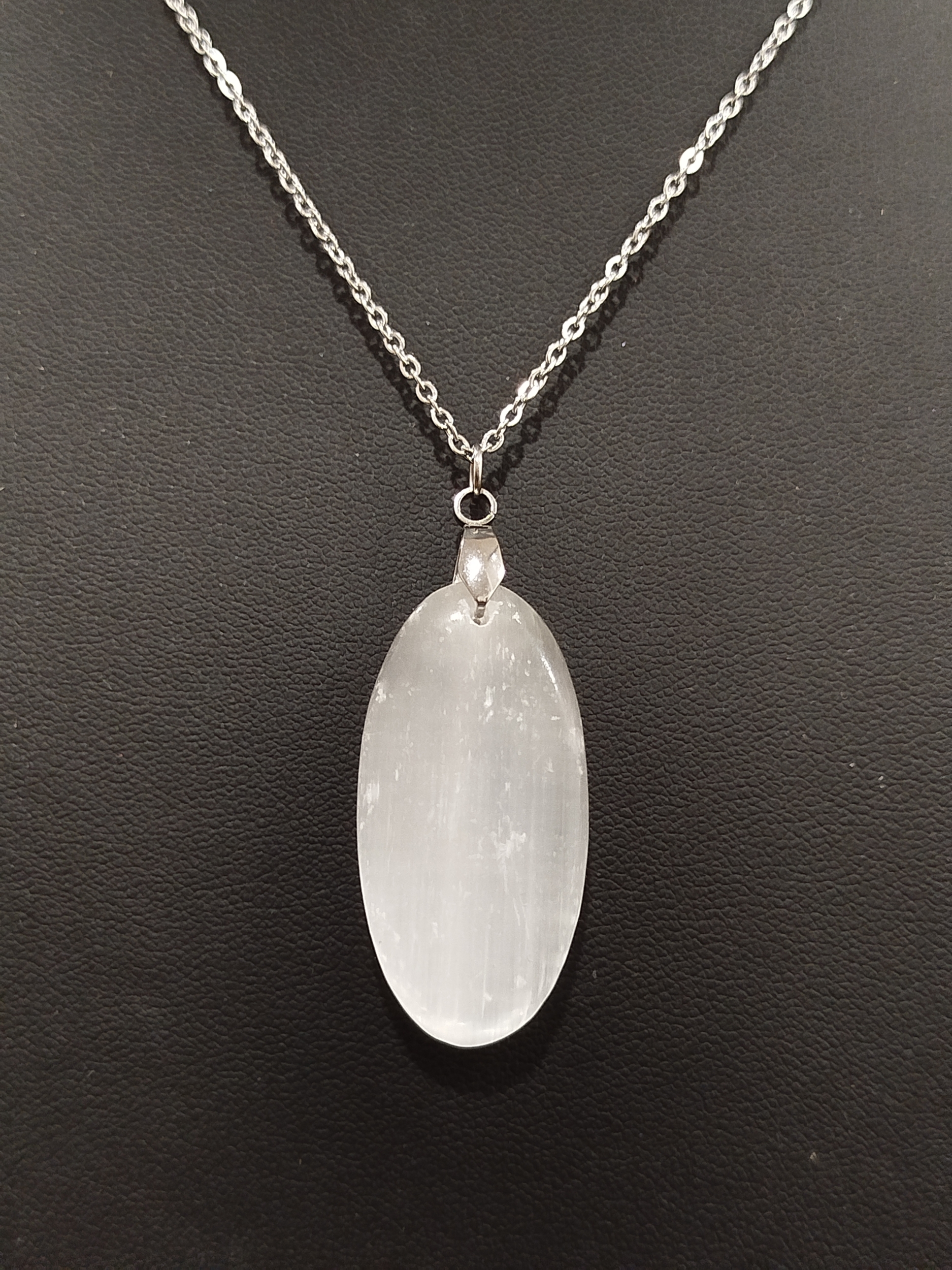 Collier Sélénite 2