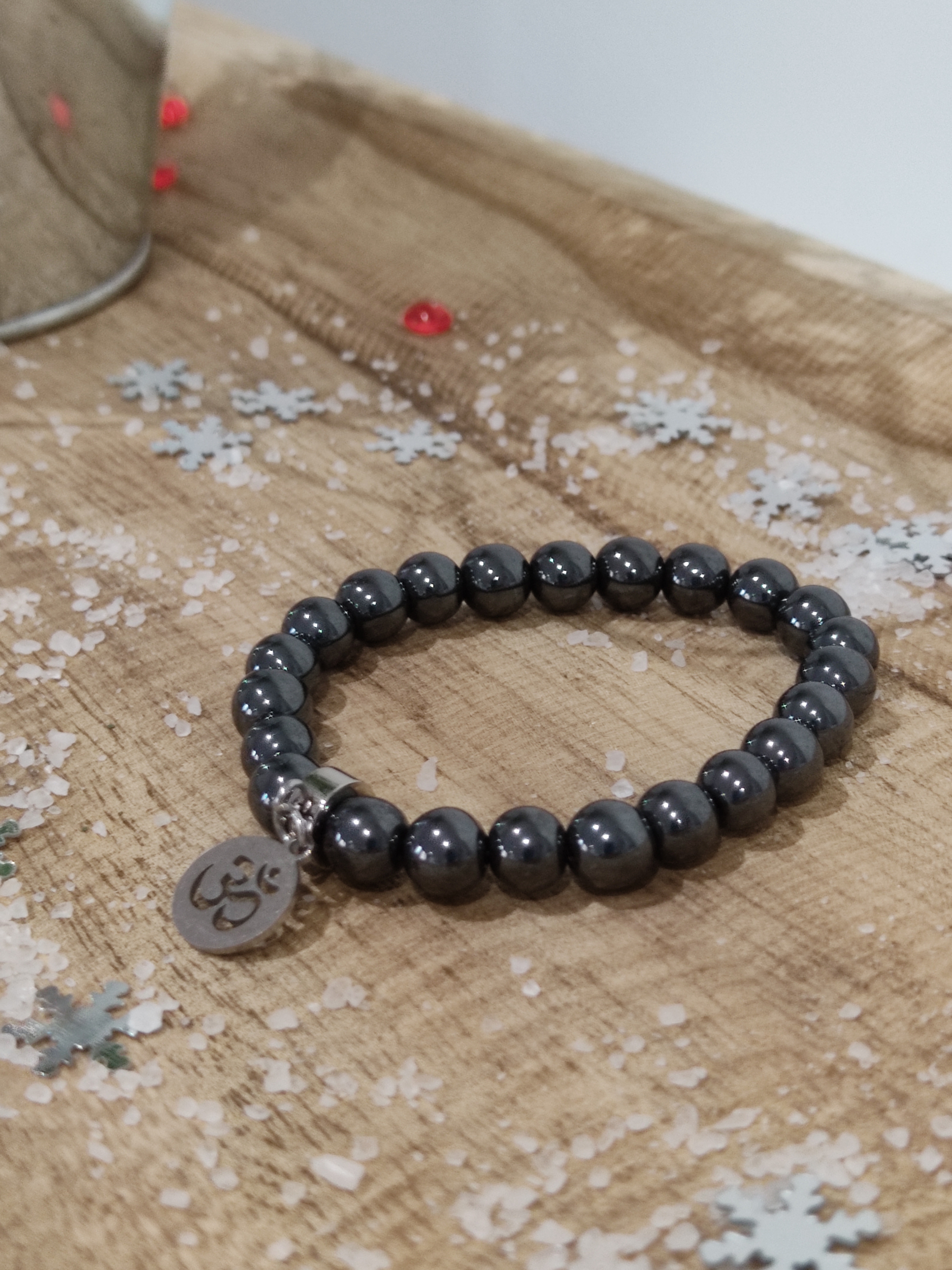 Bracelet hématite ohm