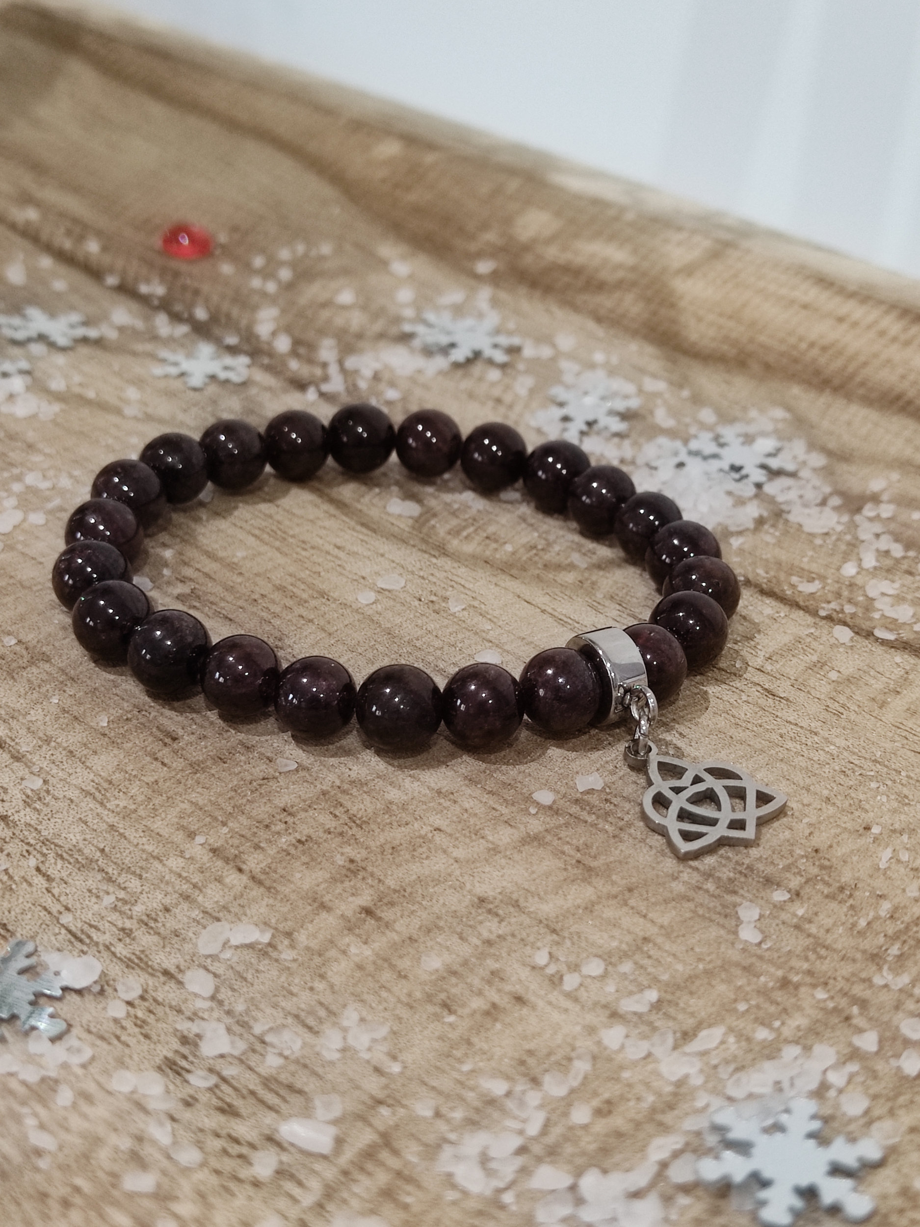 Bracelet grenat noeud celtique 2