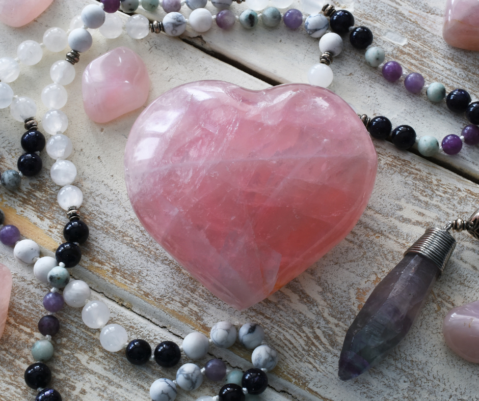 quartz rose et bijoux