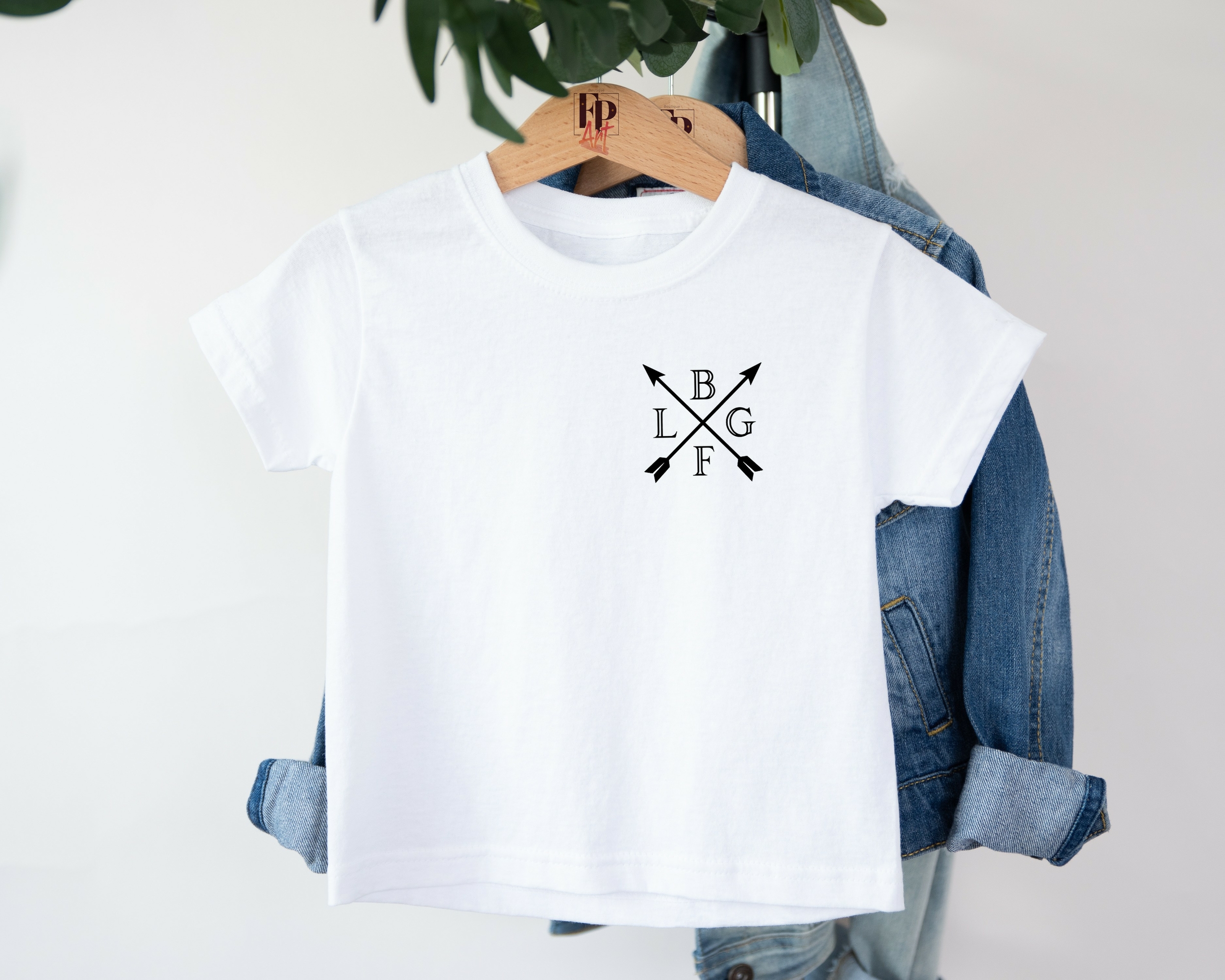 Tshirt enfant sur cintre