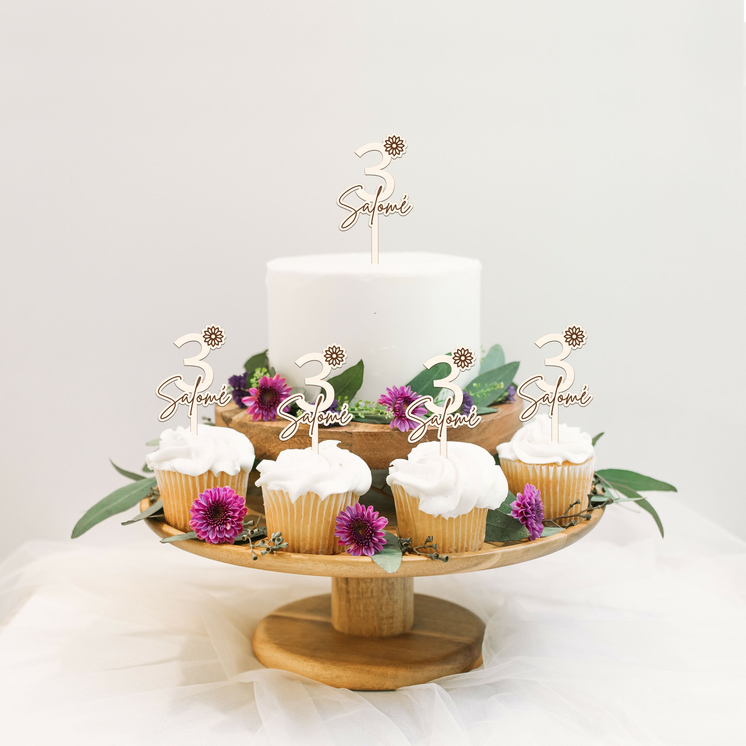 Cake topper en bois personnalisé