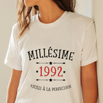 MOCKUP-Femme-2--tee-shirt-MILLESIME-carré