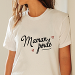 MOCKUP-Femme-2--tee-shirt-MAMAN-POULE-carré