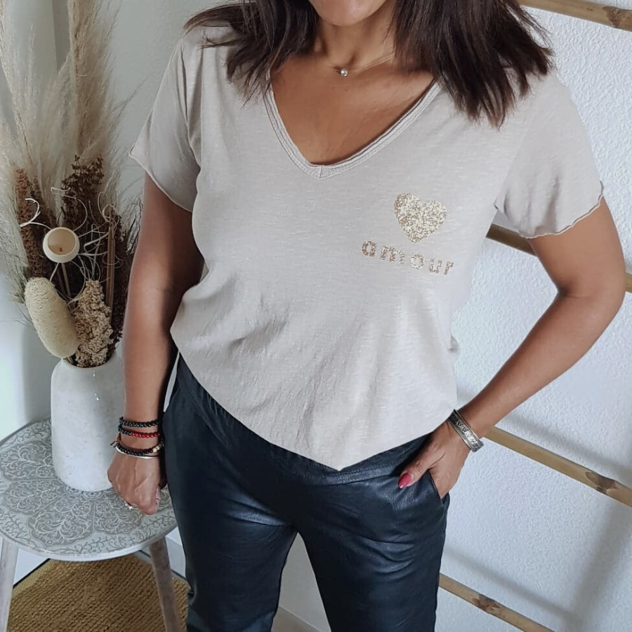 T shirt col v amour