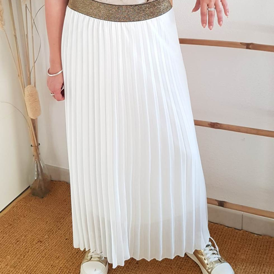 Jupe blanche longue plissée, élégante et confortable