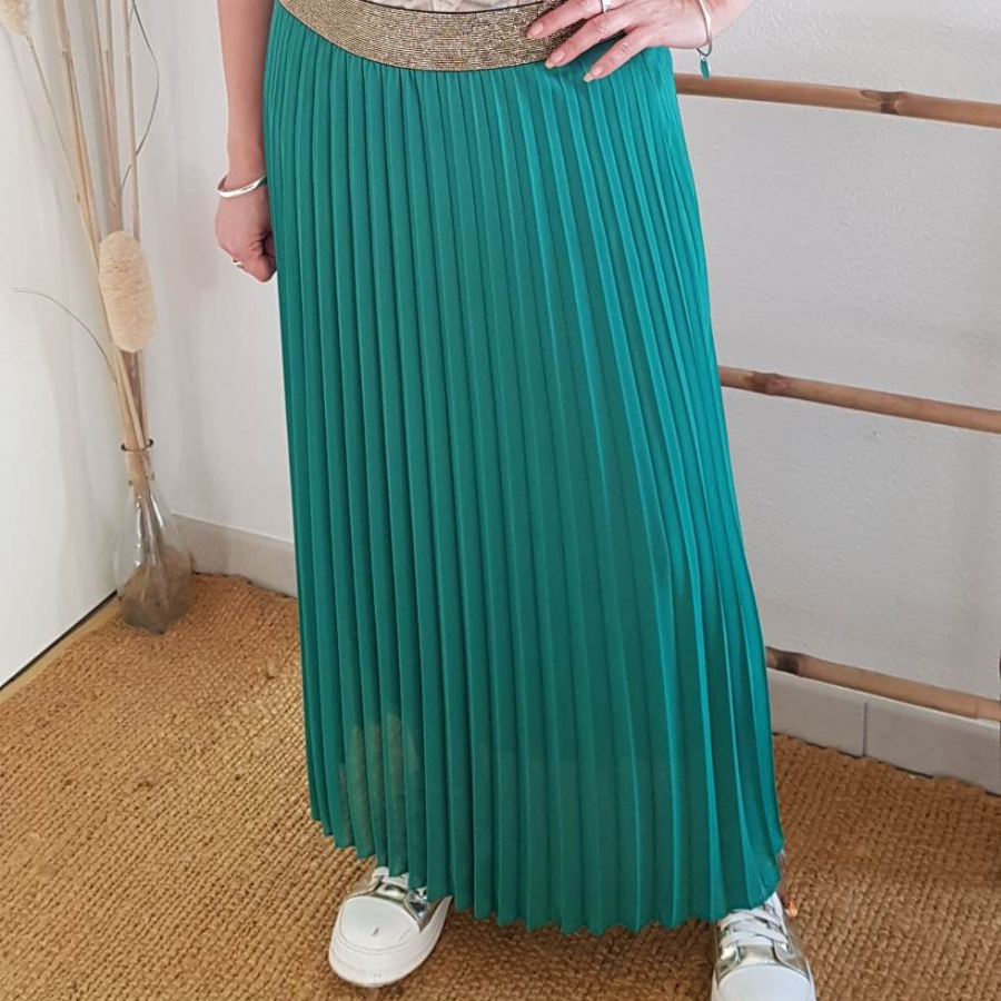 Élégante, confortable et polyvalente - La jupe verte plissée avec taille élastique