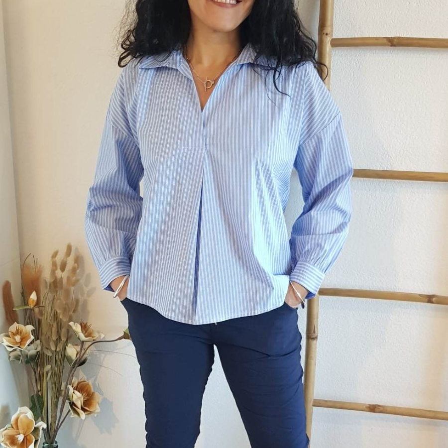Chemise 100% coton bleu rayé pour femme, la tendance italienne à votre portée