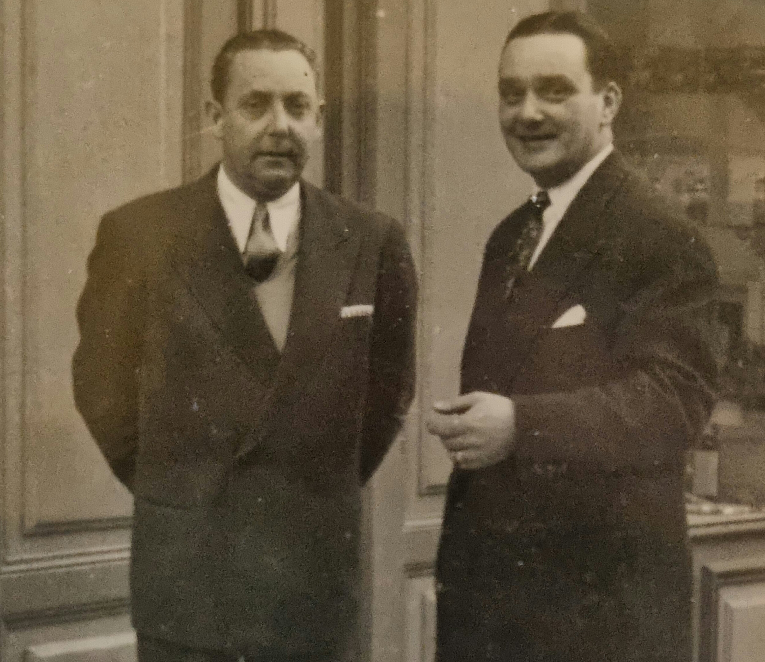 simon et louis memi 1961 format carre