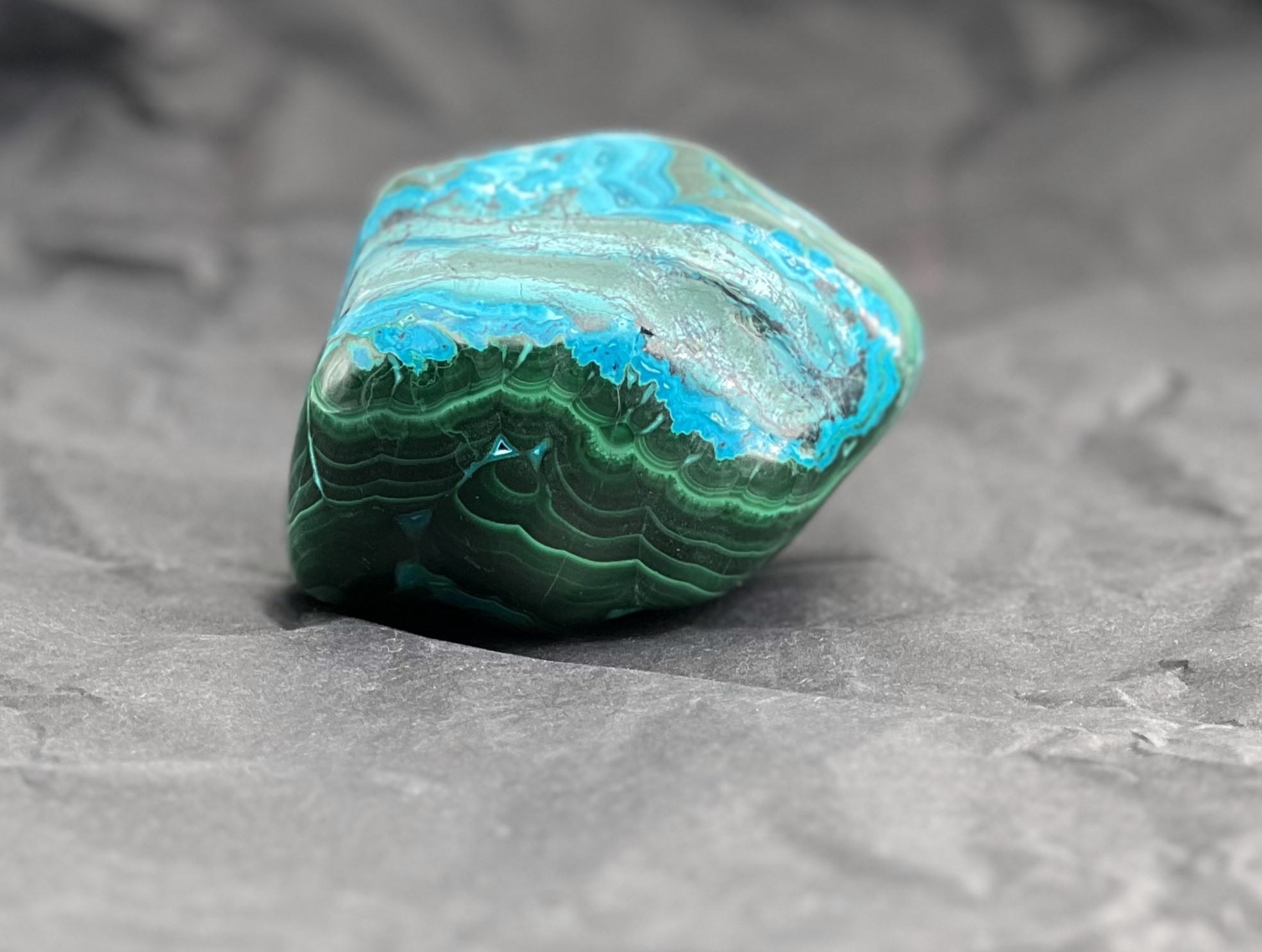 FORME LIBRE CHRYSOCOLLE MALACHITE POLIE QUALITE EXTRA LES PIERRES DE KYRIA (6)