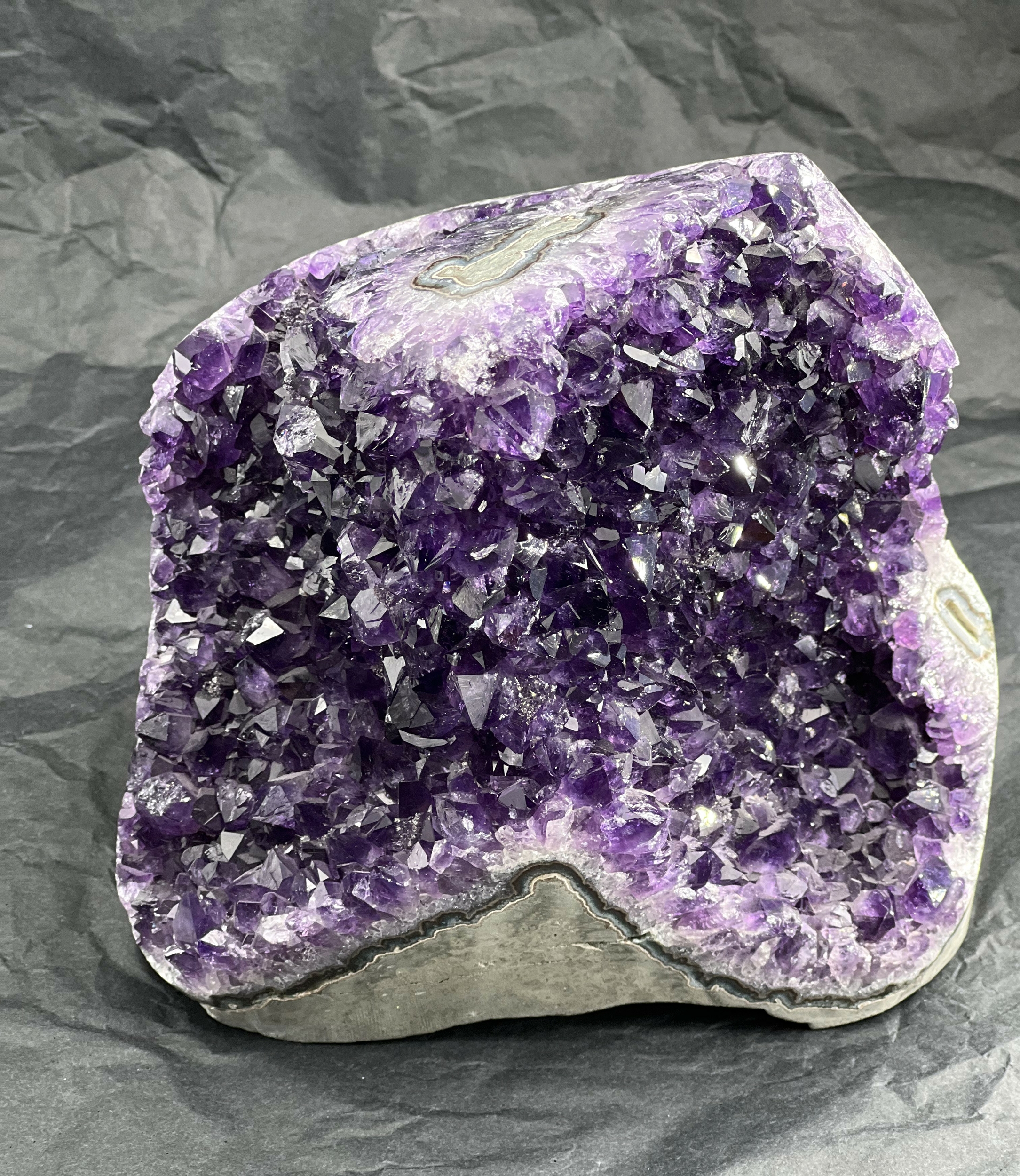 DRUSE AMETHYSTE POLIE 3.220KG LES PIERRES DE KYRIA (6)