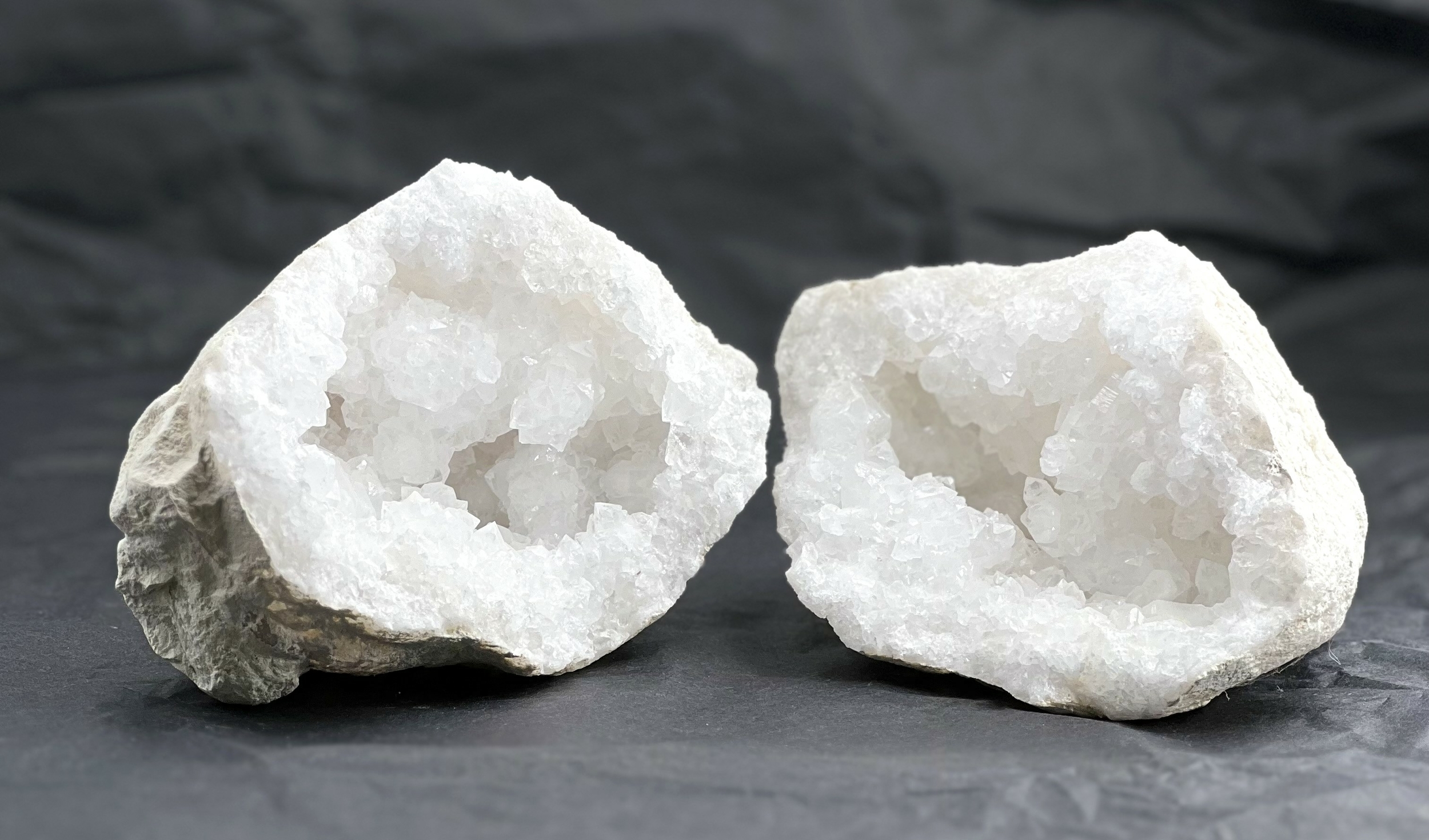 GEODE CRISTAL DE ROCHE QUARTZ ENTIERE 1.181KG LES PIERRES DE KYRIA (2)