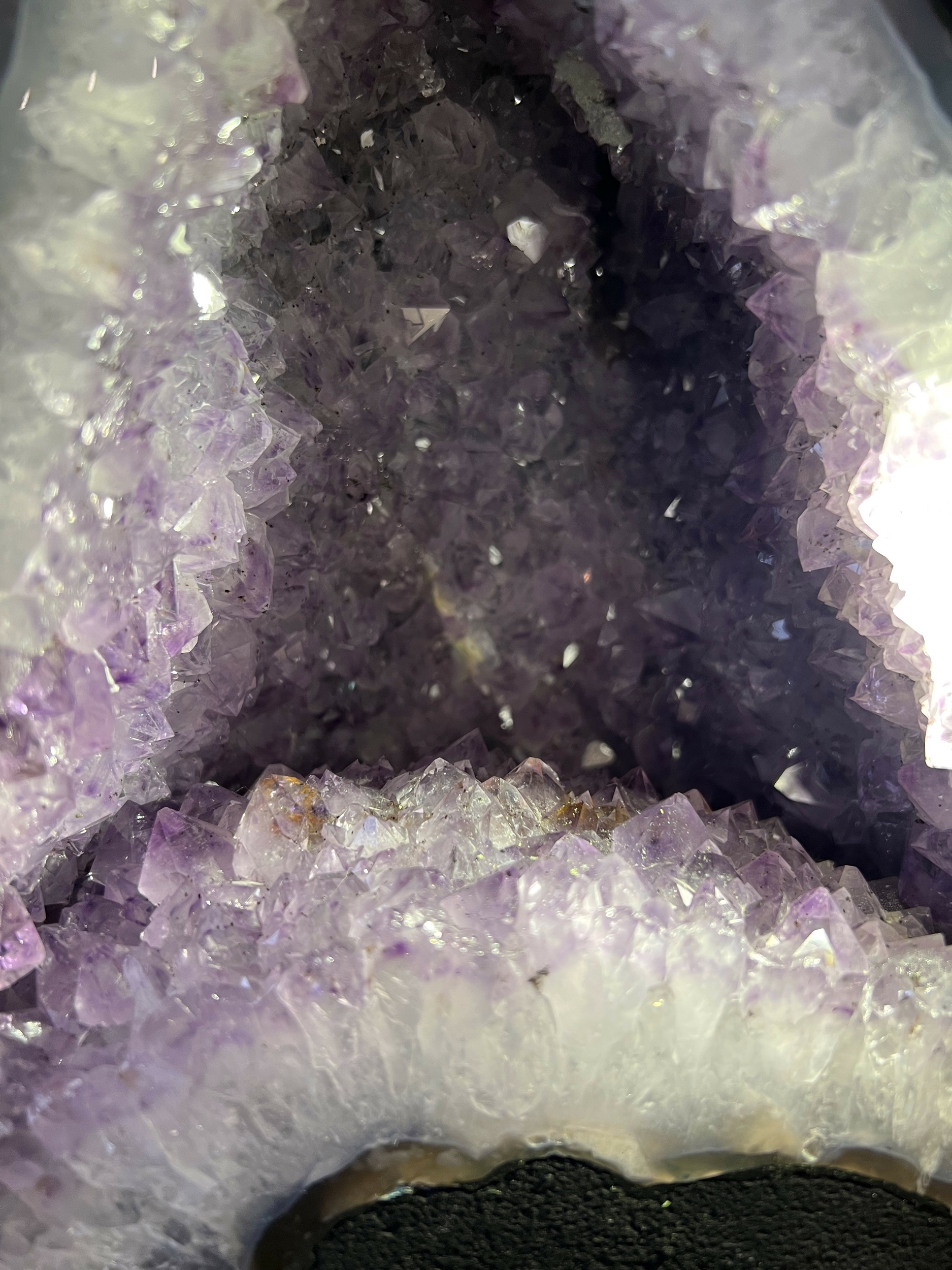 GEODE CATHEDRALE AMETHYSTE 12KG LES PIERRES DE KYRIA (8)