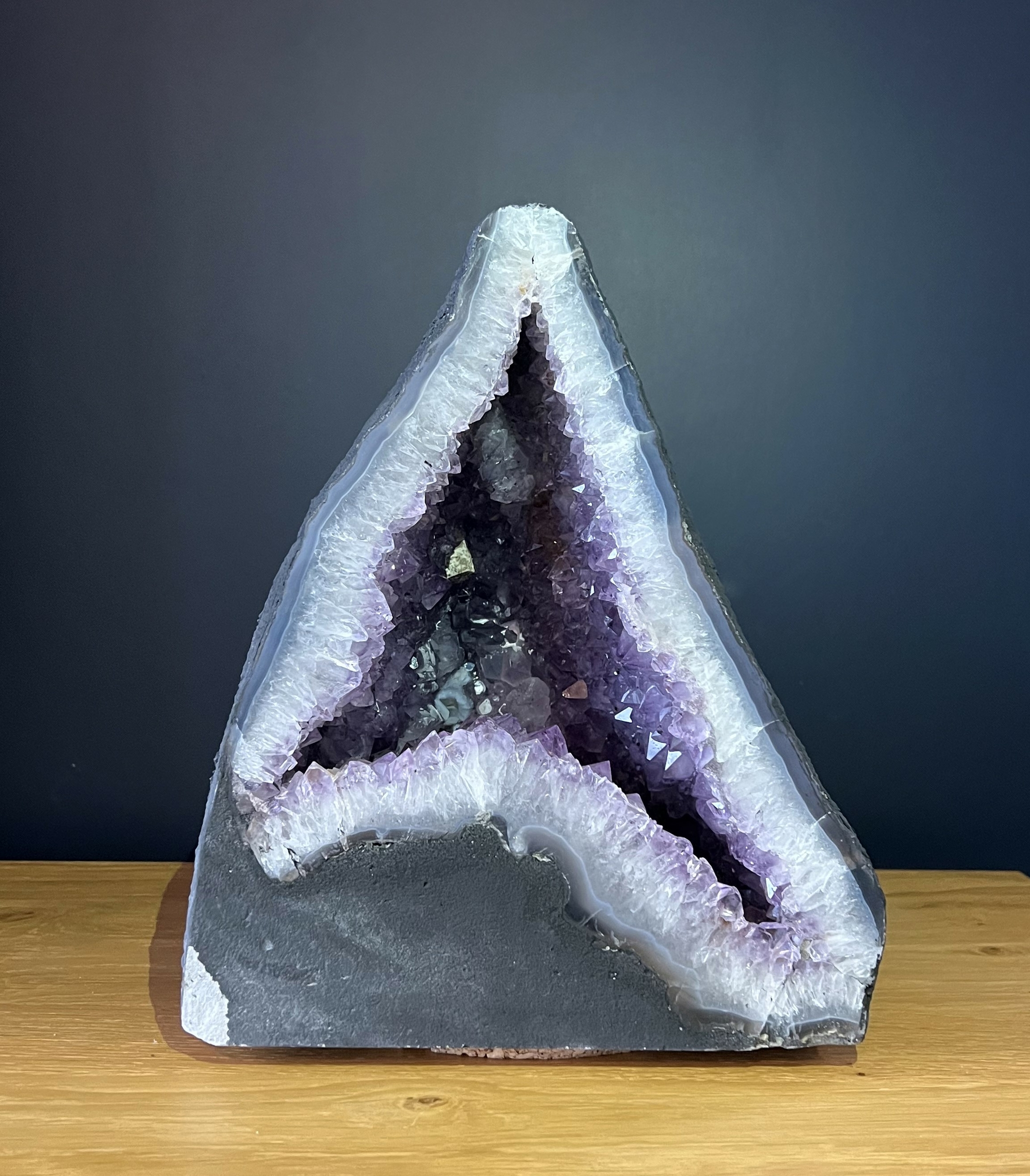 GEODE CATHEDRALE AMETHYSTE 13.7KG LES PIERRES DE KYRIA (3)