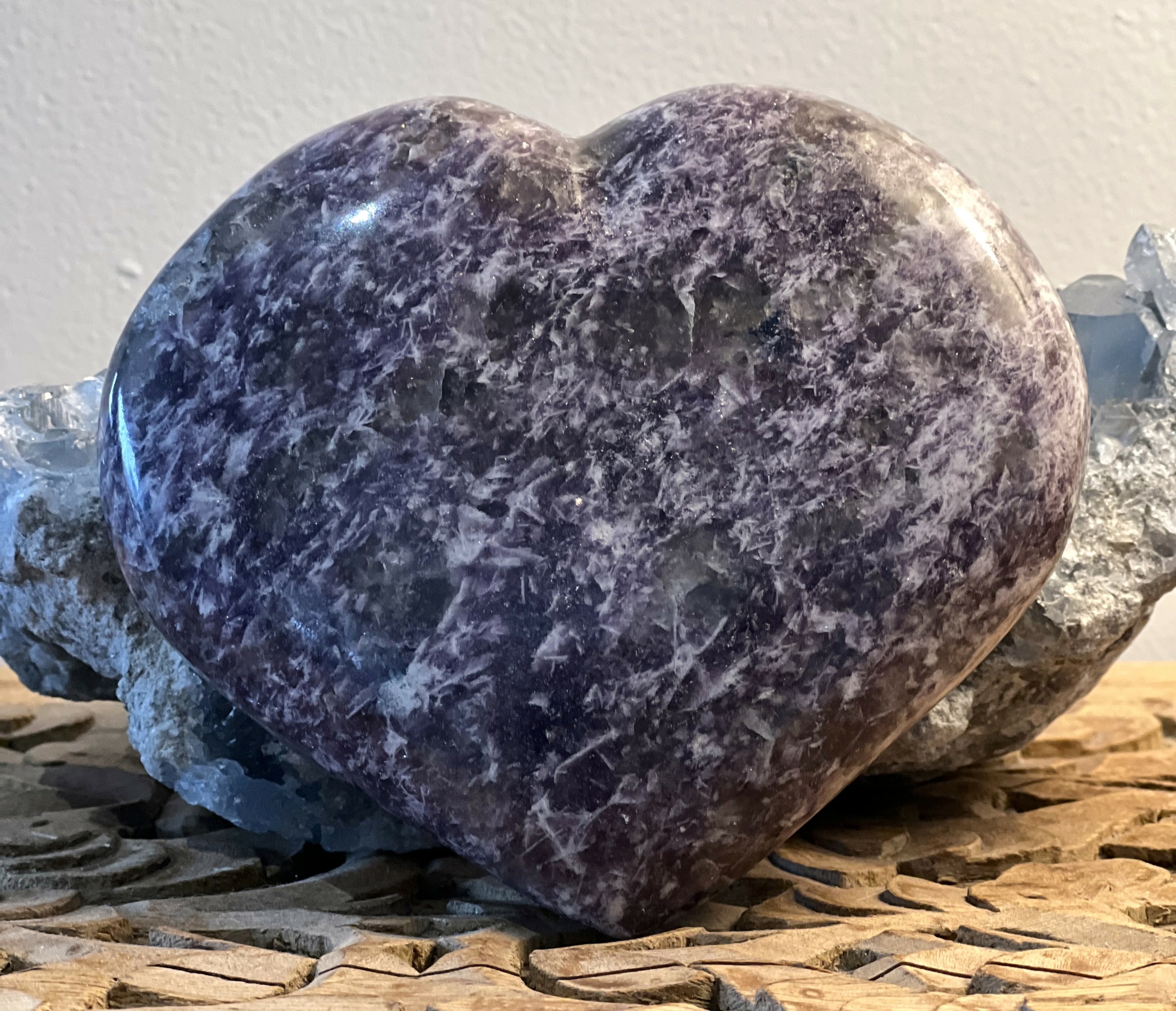 COEUR LEPIDOLITE 830G LES PIERRES DE KYRIA (4)